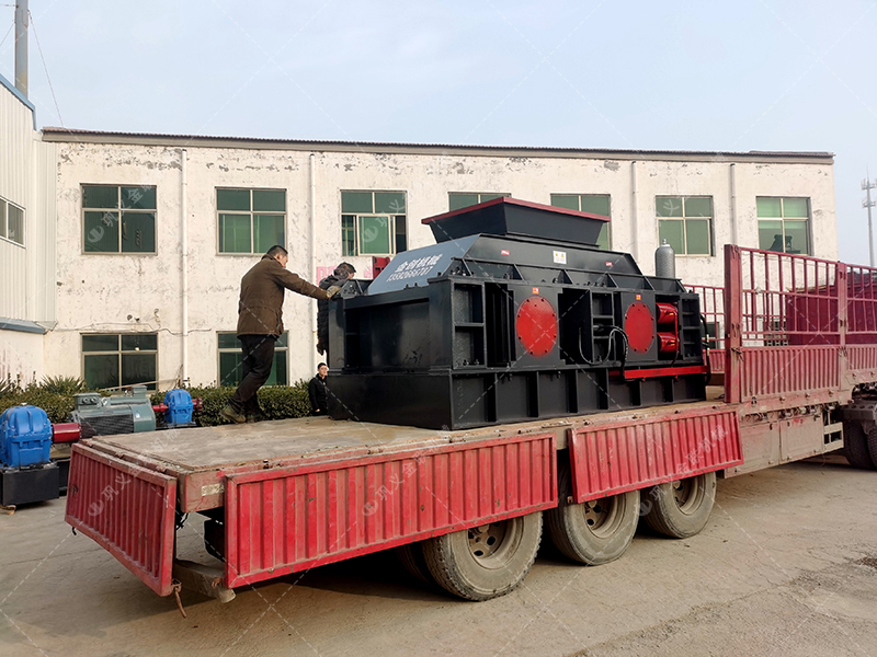 建筑用砂配置的液壓對輥制砂機(jī)多少錢一臺？