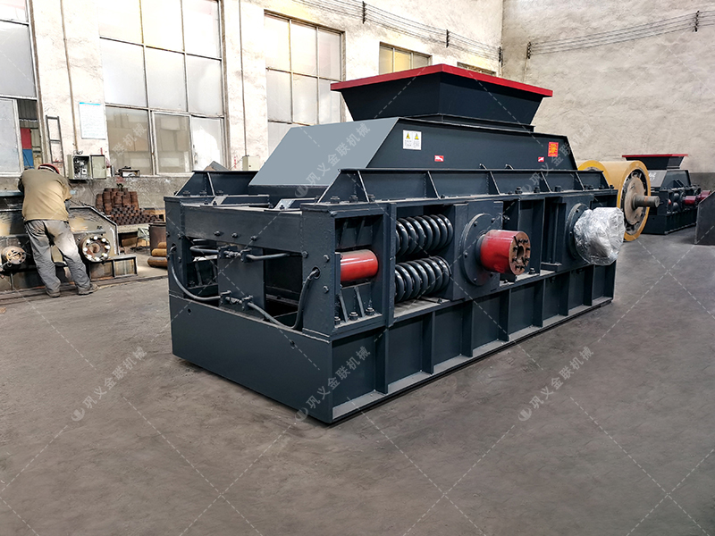 鵝卵石對(duì)輥破碎機(jī)介紹，為什么選擇金聯(lián)機(jī)械？